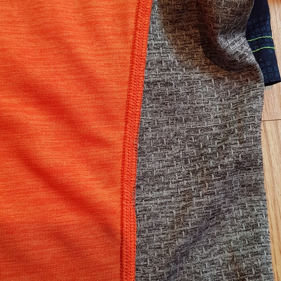 2 Old Navy Active Go Dry Athletic Short Sleeve Shirts - Picture 2 of 7